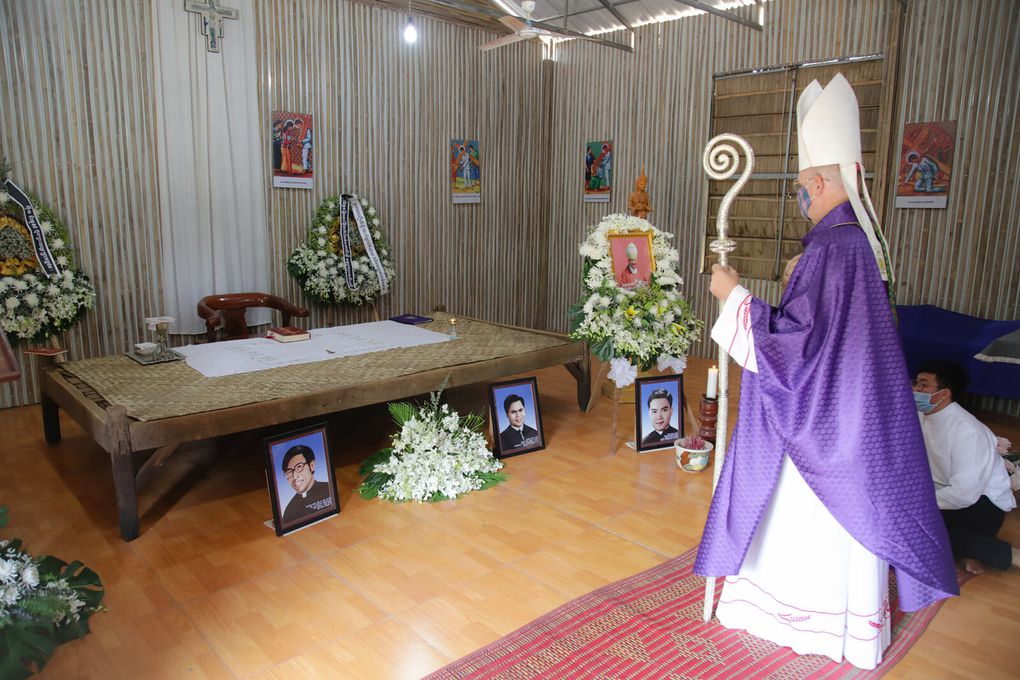 Les funérailles de Monseigneur Yves Ramousse