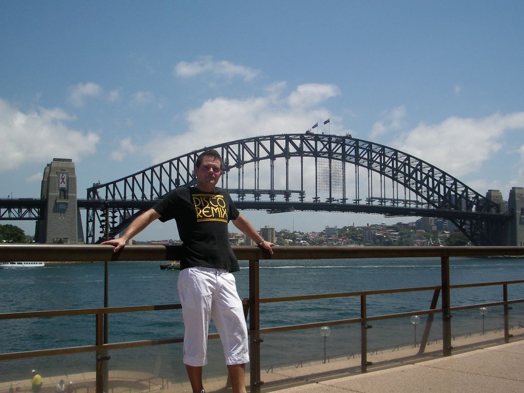 Album - The-Ultimate-Oz-Experience---Sydney + Blue Mountains