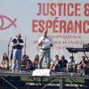 Justice et espérance s'embrassent