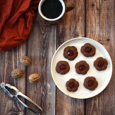 Biscuits fondants au chocolat et à la cerise confite