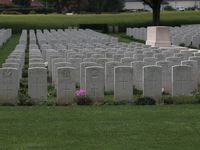 Longueval, mémorial et cimetière sud-africain du Bois Delville