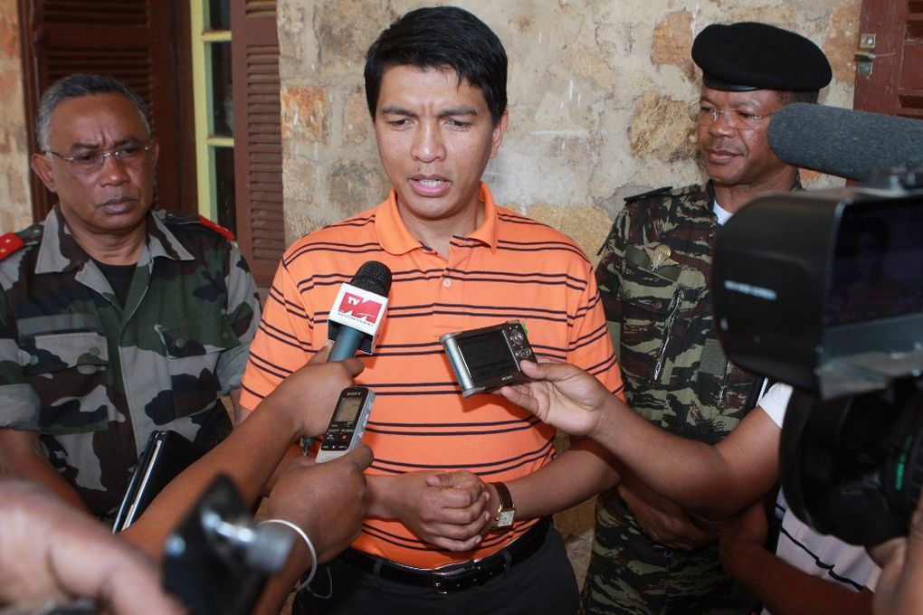 Descente à Betroka du Président Andry Rajoelina pour la mise en place d'une stratégie durable dans la lutte contre les dahalo, voleurs de zébus et assassins