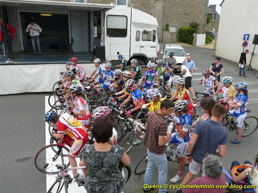 championnats de Bretagne Route 2012 à Plaine-Haute (22)
victoire d'Aude BIANNIC et Solène VINSOT
photos de Gwénaëlle RIOU