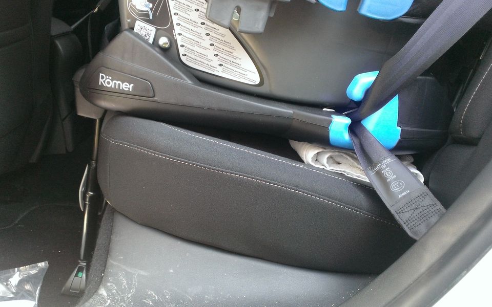 Eviter La Tete Qui Tombe Dans Son Siege Auto Quelles Solutions Securange