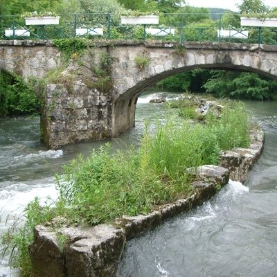 Le guide du traitement de l'eau (définition, utilisations, conseils)