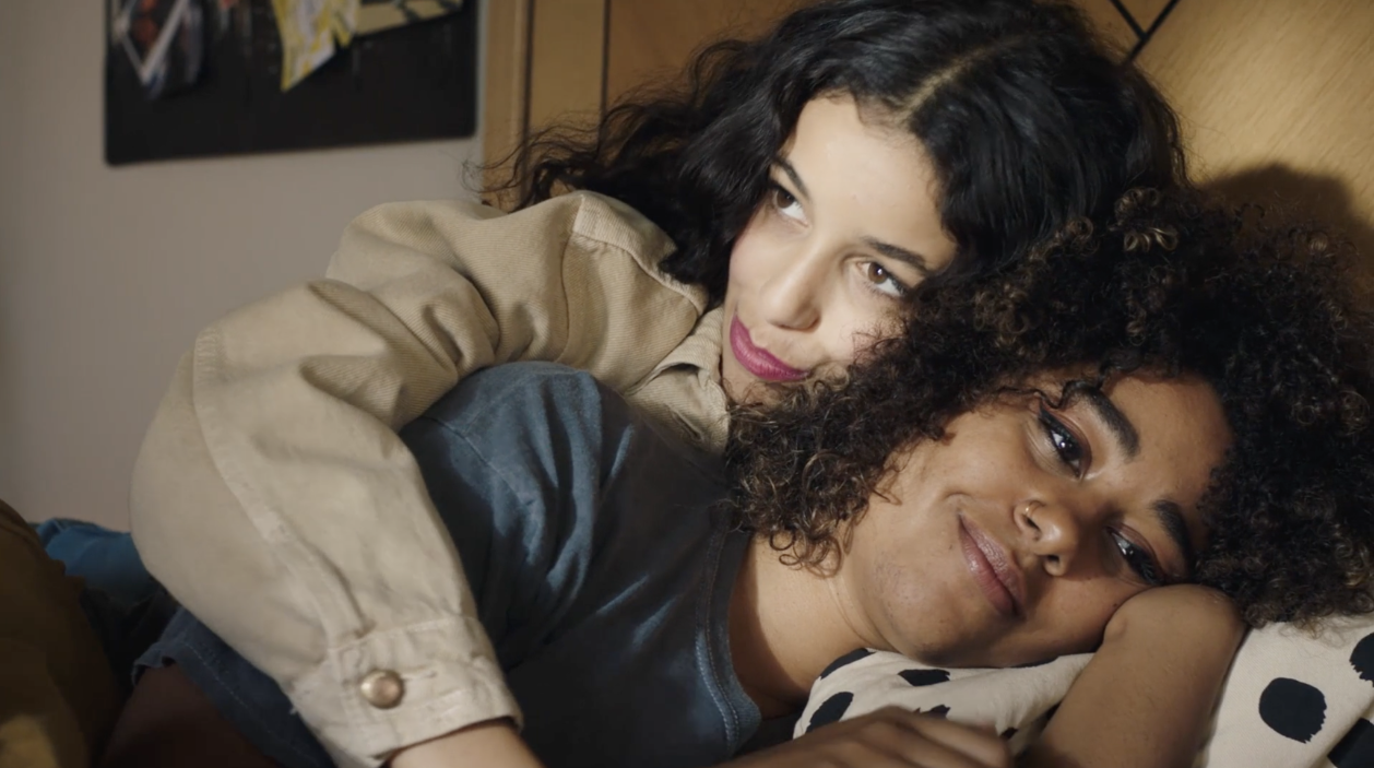 Emma Boulanouar Ici Tout Commence Ici tout commence : Emma Boulanouar évoque Samia, son personnage dans la  série quotidienne de TF1 ! - Le médias blog de Julian