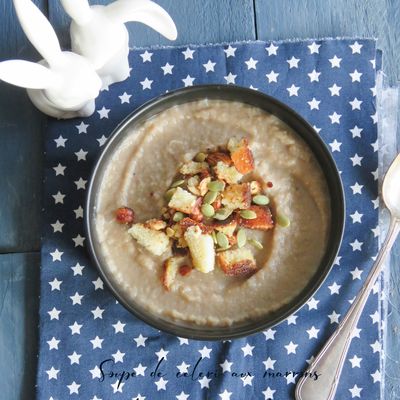 Soupe de céleri aux marrons et oignons caramélisés