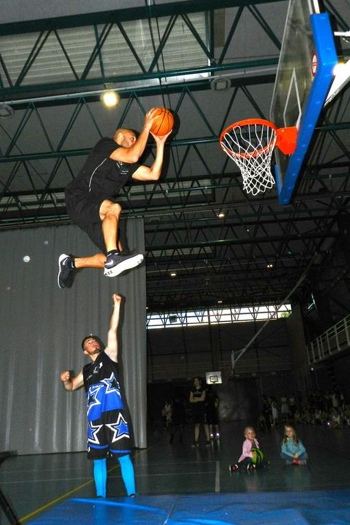 Crédits 2F Camps Basket