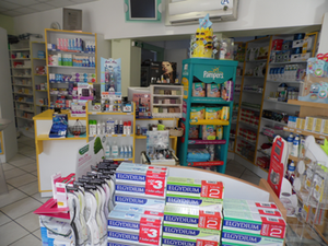L'intérieur de la pharmacie en 2015