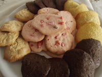 Tuiles assorties (amandes, coco, chocolat, pralines roses) sans gluten ni lactose