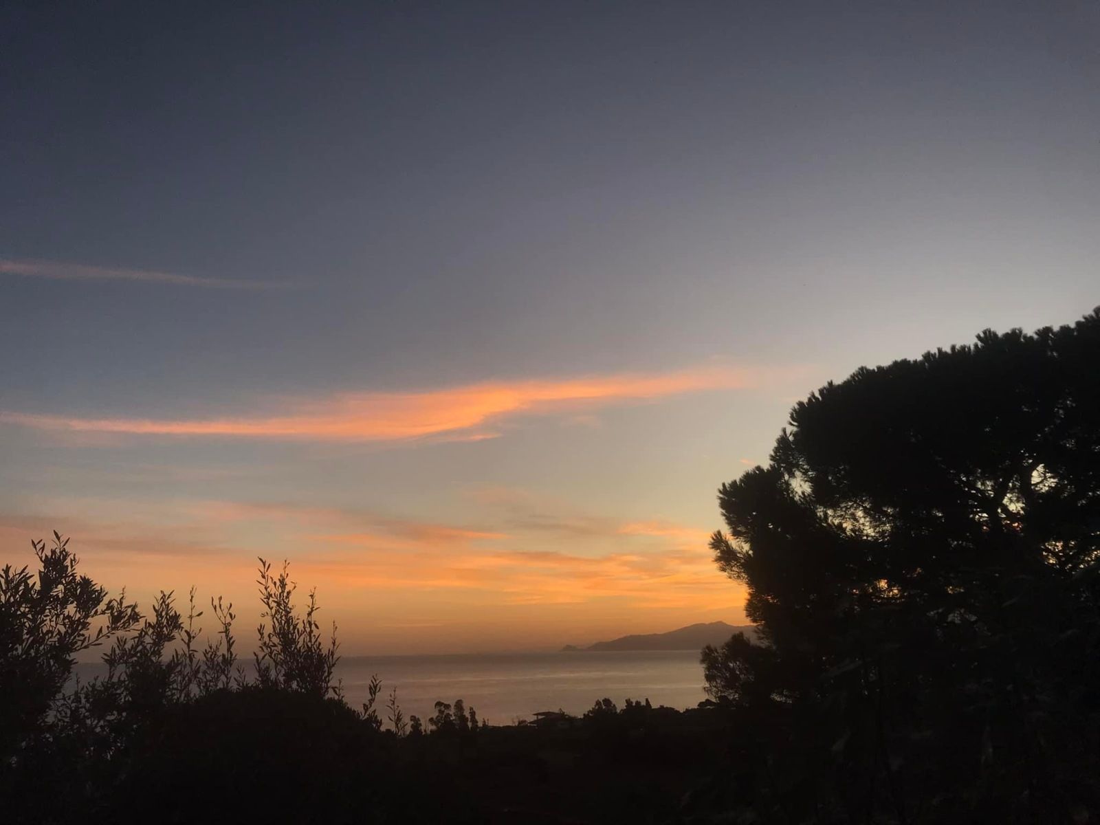 Alba ad Altavilla - 22 ottobre 2023 (foto di Maurizio Crispi)