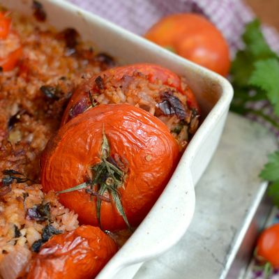 Tomates farcies au riz et aux herbes #végétarien