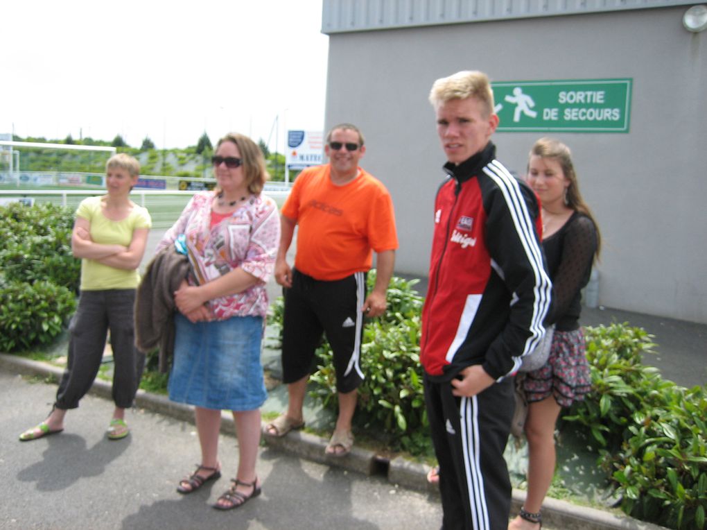 Match amical contre les U19 de Lannion FC.
L'objectif étant de marquer la fin de saison avec un MacDonald après le match.
Un énorme MERCI à tous pour l'ensemble de la saison.