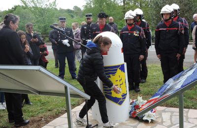 Coup d'oeil dans le rétro (6) : inauguration d'une Borne du Serment de Koufra