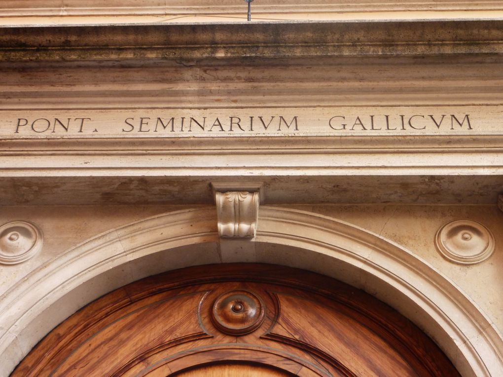 Ce Pèlerinage à Rome a été un moment de prière durand l'année sacerdotale. Il nous a permis de vivre autrement qu'au séminaire, ensemble. Il a été un moment de découverte pour les uns et de redécouverte pour les autres.
Sebastien Séminar