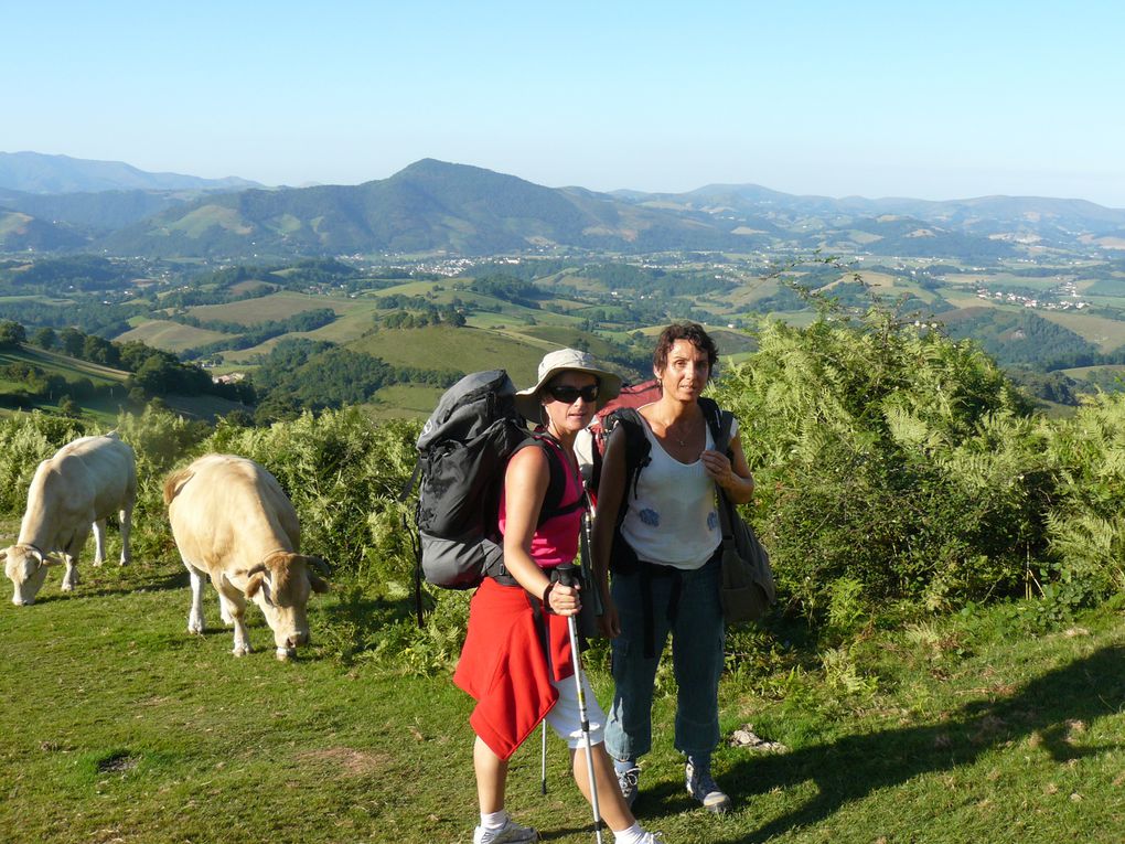 Voici quelques photos de cette semaine de marche entre Saint-Jean-Pied-de-Port et Logroño. Une semaine active (sportive), sous le soleil...