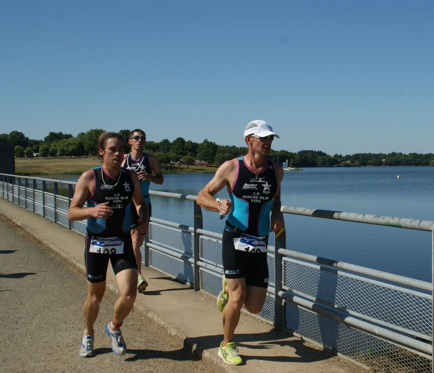 Si les triathlètes ont répondu présent, le soleil lui était au rendez-vous...