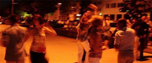 4ème soirée salsa de l'été sur lesd quais de Caen