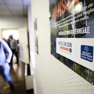 #FRANCE : PAUVRETE : 10 millions officiels en 2020 + chômage partiel 5,3 millions