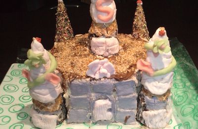 anniv de ma fille tracy, son gateau 3D, chateau de Princesse Raiponce