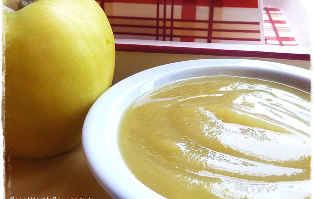 Compote rhubarbe, pommes et cardamome