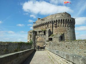 Le château de Dinan - Замок Динан