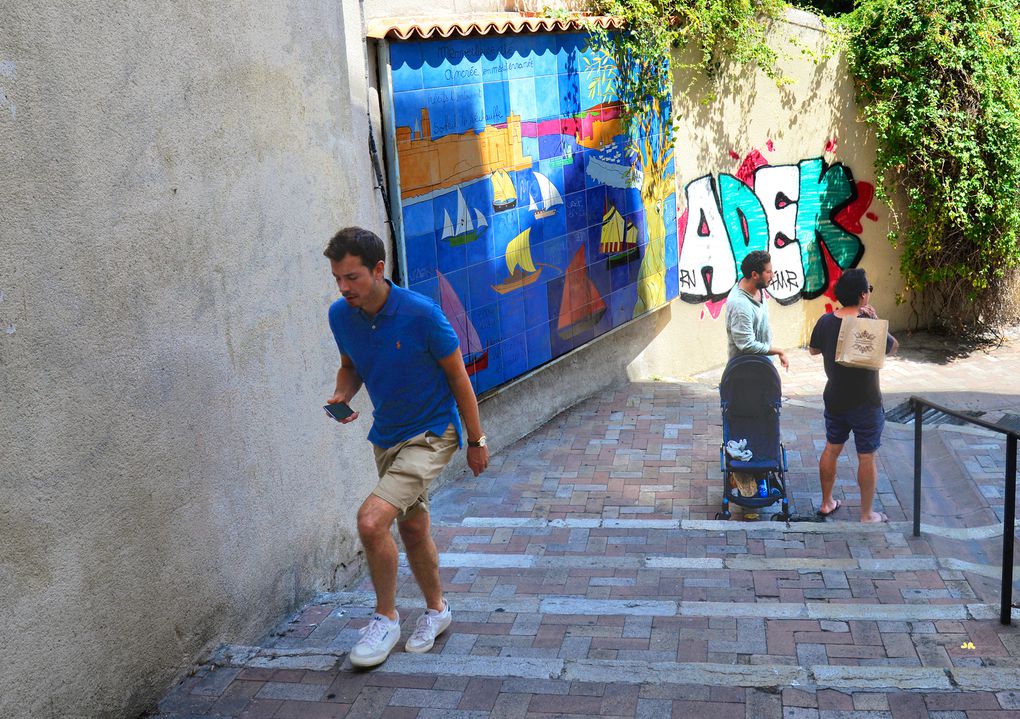 Le Panier, Marseille - 📷 Jolie fresque dénommée 'La rade de Marseille aux vieux gréements' 🎨🌞⛵ - 📷 Pretty fresco called 'The harbour of the old rigs' 🎨🌞⛵