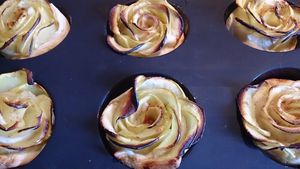 Tartelettes aux pommes en forme de rose.