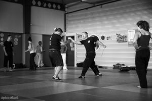 Le budo self defense monte en puissance à St Mitre les Remparts.