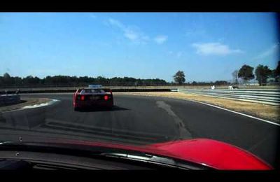 Ferrari 458 Italia sur circuit