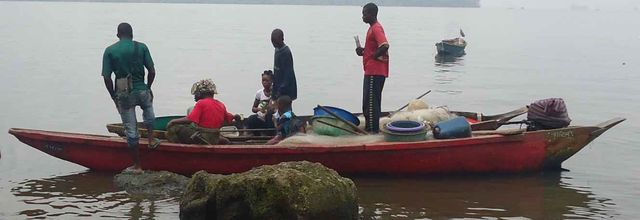 Sur les Berges du Wouri