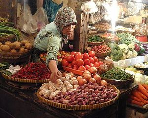 Inde – Une économie “sans cash”, un sale coup pour les petits producteurs (Supermarket watch Asia bulletin)