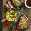 Thon en croûte de sésame et salsa d’ananas