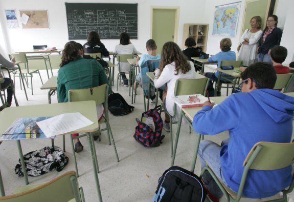 Condenados unos padres por tener a su hija un año sin escolarizar y faltando a clase 