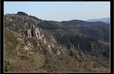 La grimpée du Château de Rochebonne, sur les hauteurs du Cheylard et de St Martin de Valamas