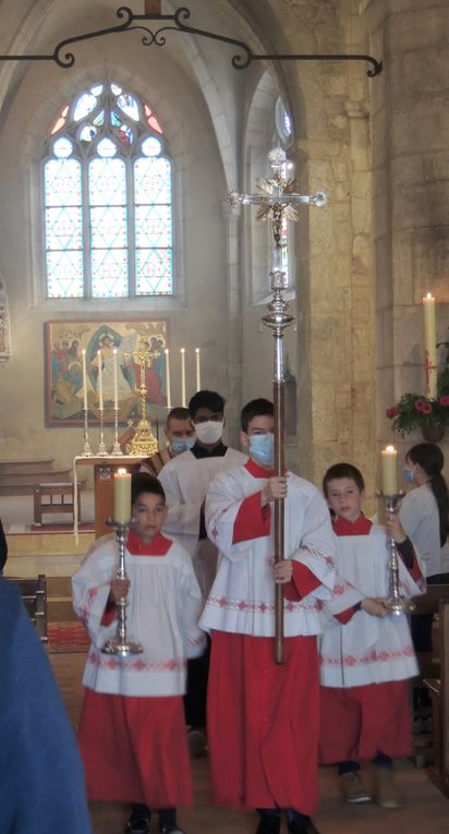 Messe de la Pentecôte - Baptême et 1ere communion de Kayla TREFFORT