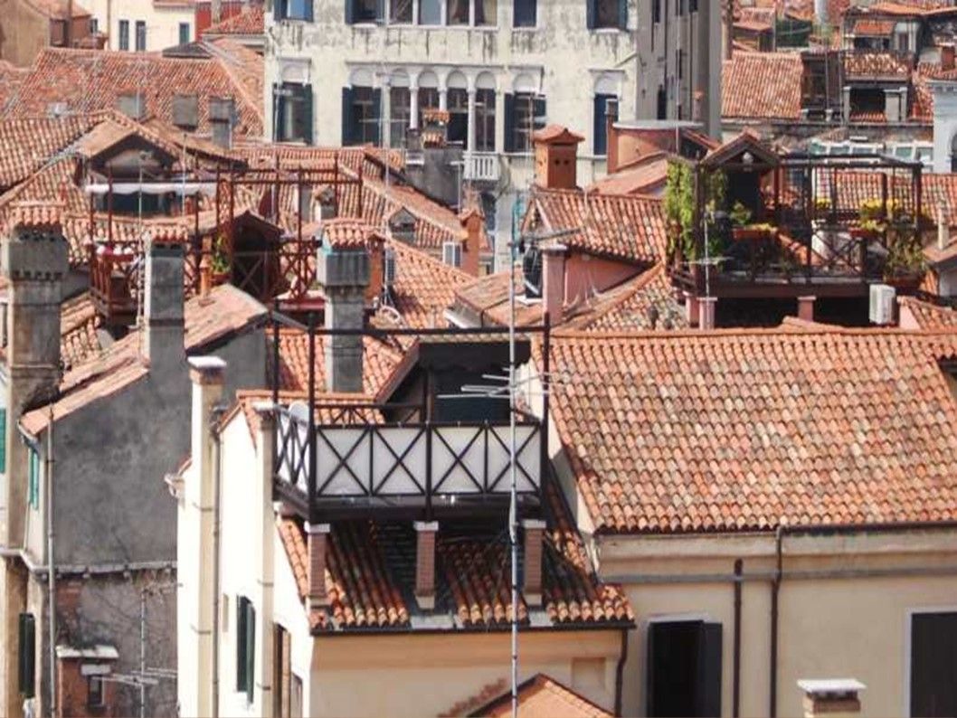 Italie - Sur les toits de Venise