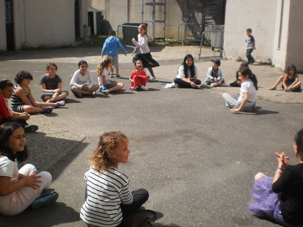 Merci à Mme Feldstein, à Isaac Levy pour ces très belles photos et à sa soeur Esther qui s'est chargée de nous les envoyer.