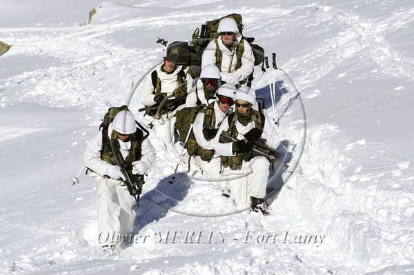 Sélection de photos prises lors de divers reportages au profit de nos forces armées : Terre, Mer, Air.