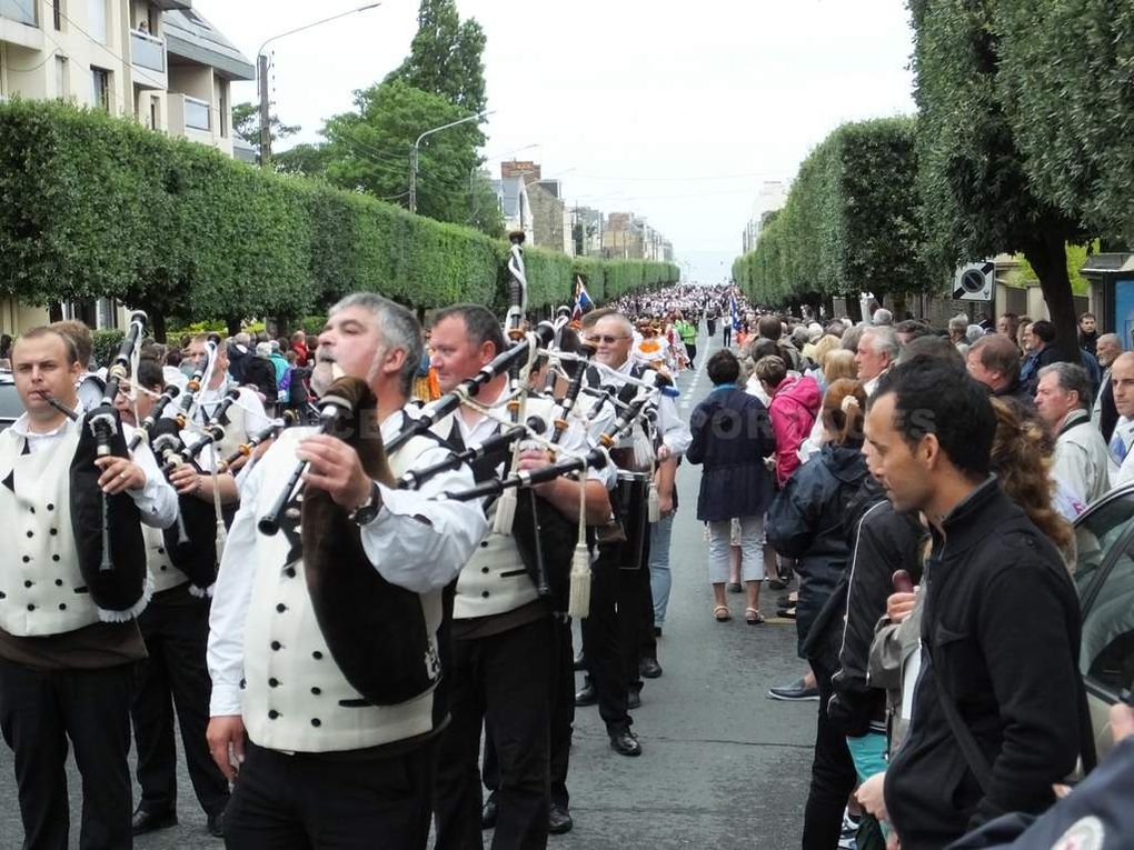 Les Folklores du monde à Saint-Malo 2014