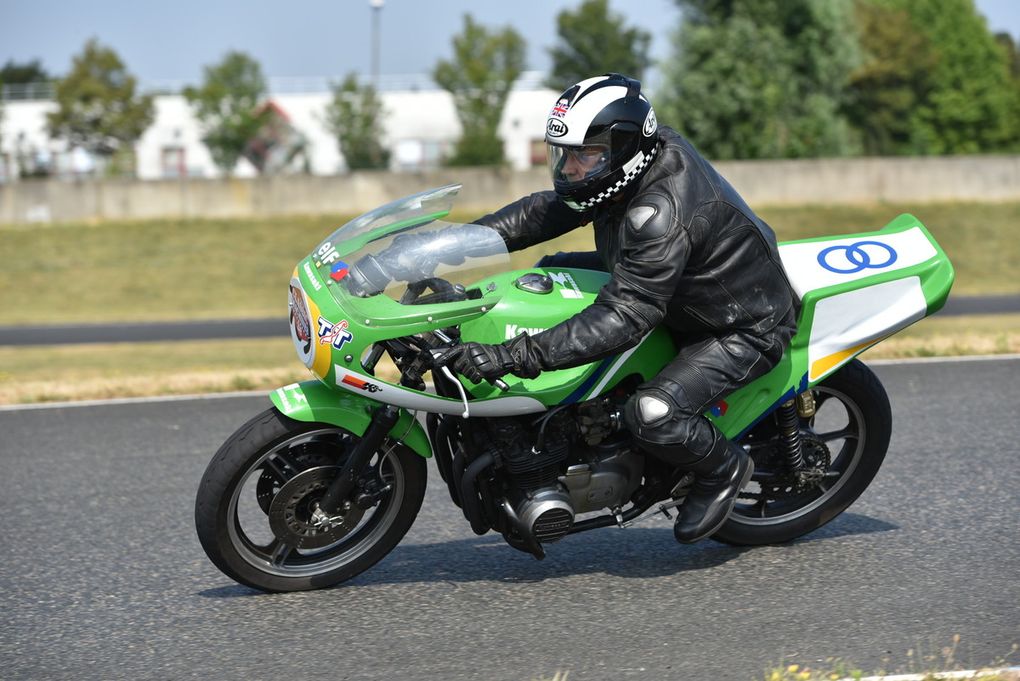 Séries : FFMC - Moto Station - Abarth - France bleu