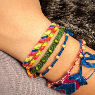 LES BRACELETS BRESILIENS