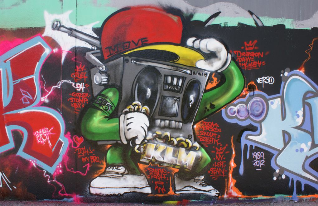 Album - Graffitis-IVRY-sur-Seine-Tom-011