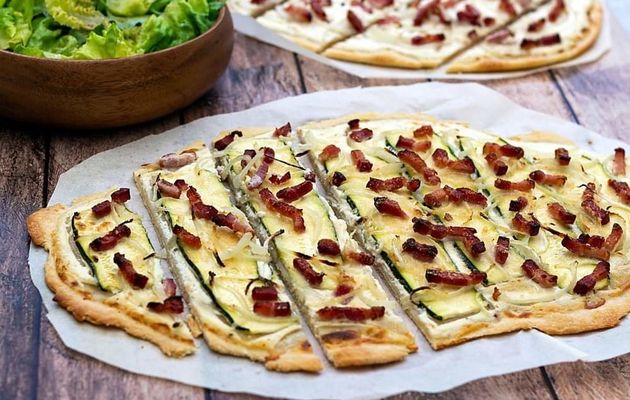 Tarte flambée aux courgettes et parmesan