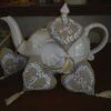 Lin ,peinture et broderie de perles