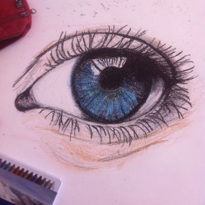 Œil Bleu De Femme / Blue Eye Of Woman