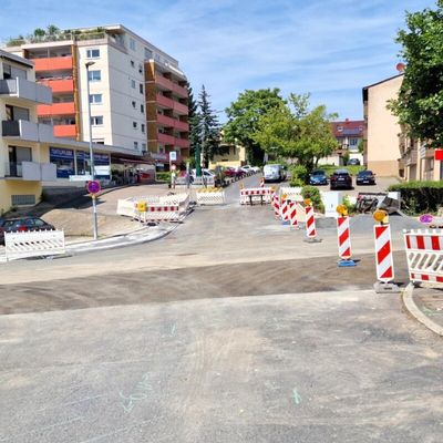 Überraschung auf der Baustelle: Kreuzung Setzweg/Lindentalstraße/Mittlere Setz bedeutend früher schon ab morgen wieder frei befahrbar