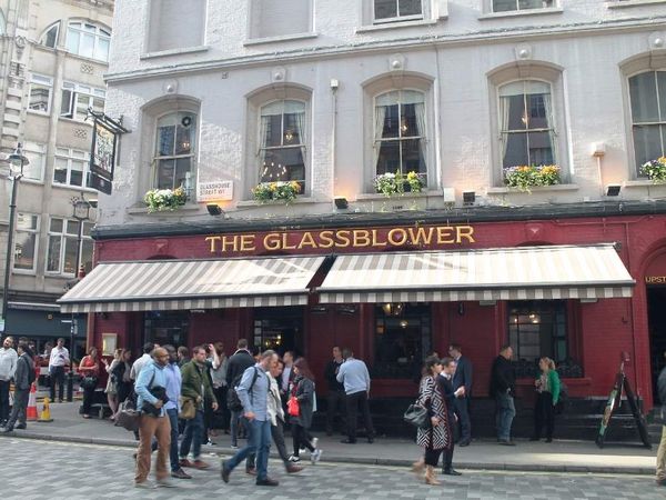 The National Gallery, Madame Tussaud's, Picadilly Circus, ...
