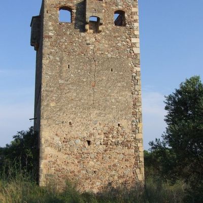 Diaporama château de Villafortuny puis une curieuse Tour