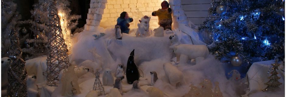 ESTREES LES CRECY: crêche "tour du Monde" Noël 2013